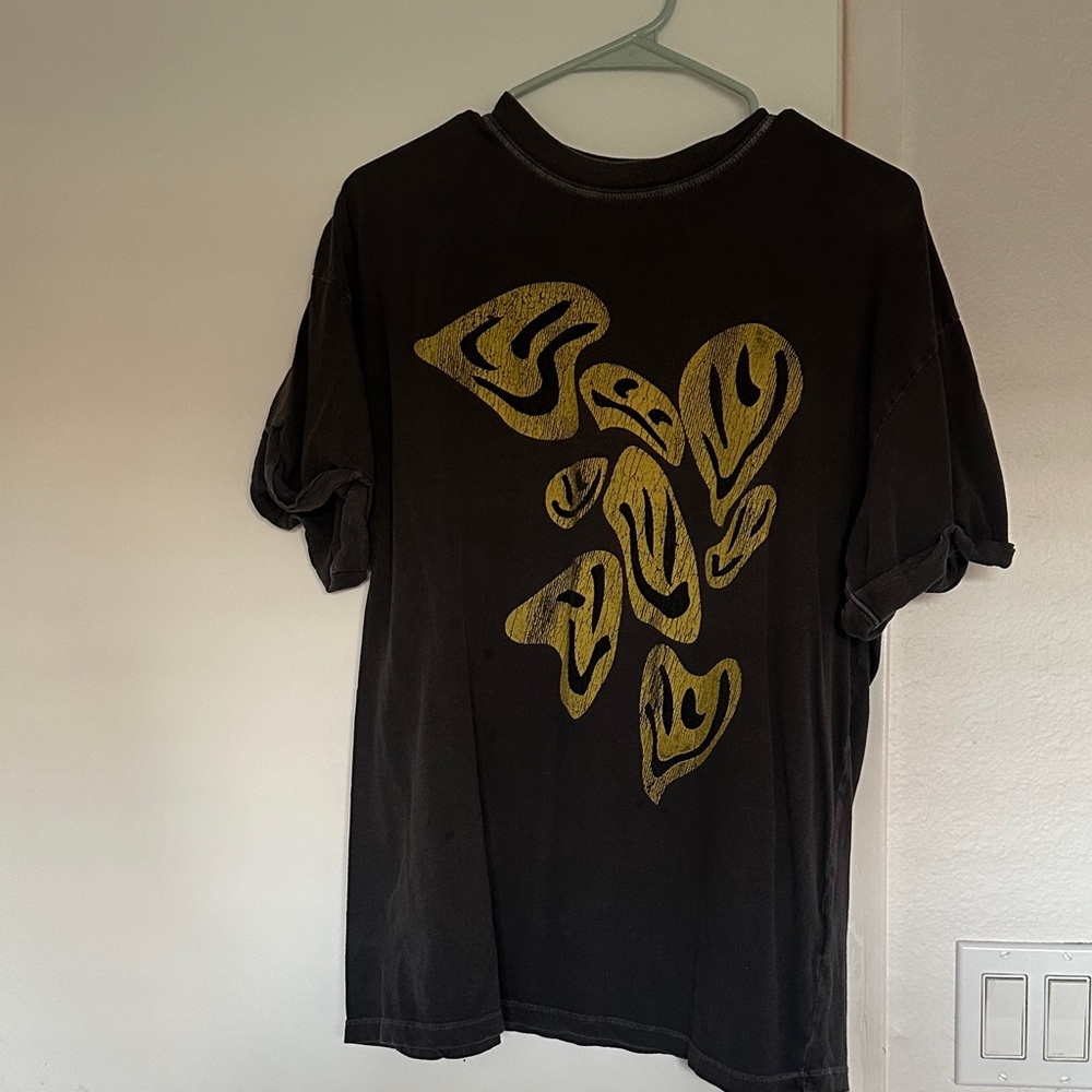 Smiley Face Tshirt